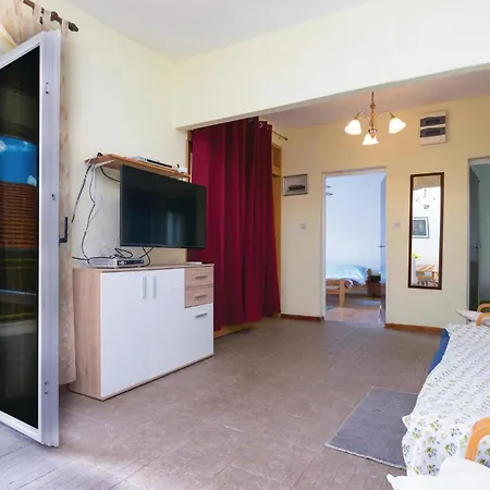 2 Bedroom Beautiful In * Krusevo (Zadar)