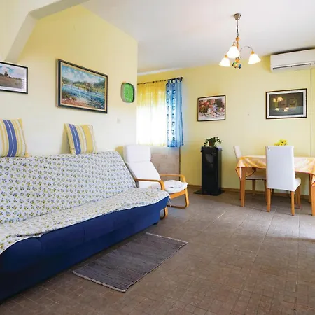Beach Front Apartment In Krusevo With Wifi *